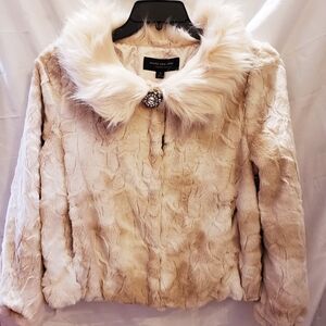 NWT! Marc New York Cream Teddy Jacket with Faux Fur Collar